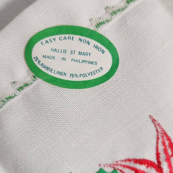 Vintage Hallie ST. Mary INC Linen Blend Christmas Poinsettia Fingertip Towels - Picture 7 of 13